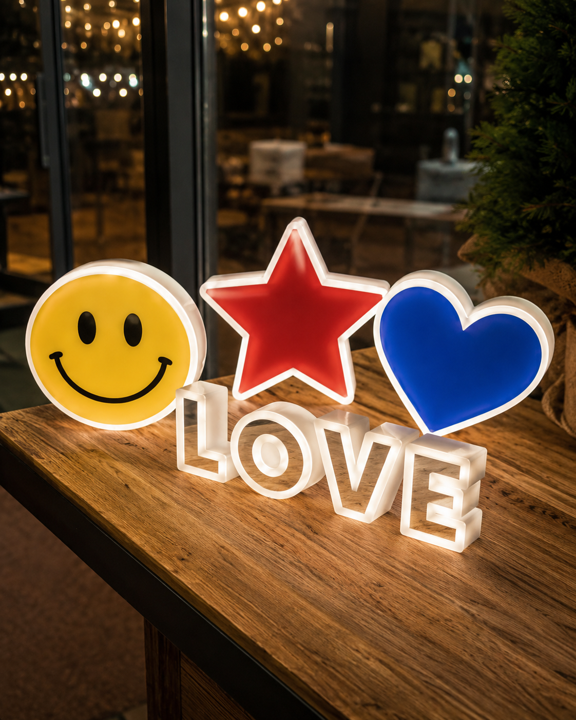 Decoración LED — Piezas especiales para eventos y vitrinas.